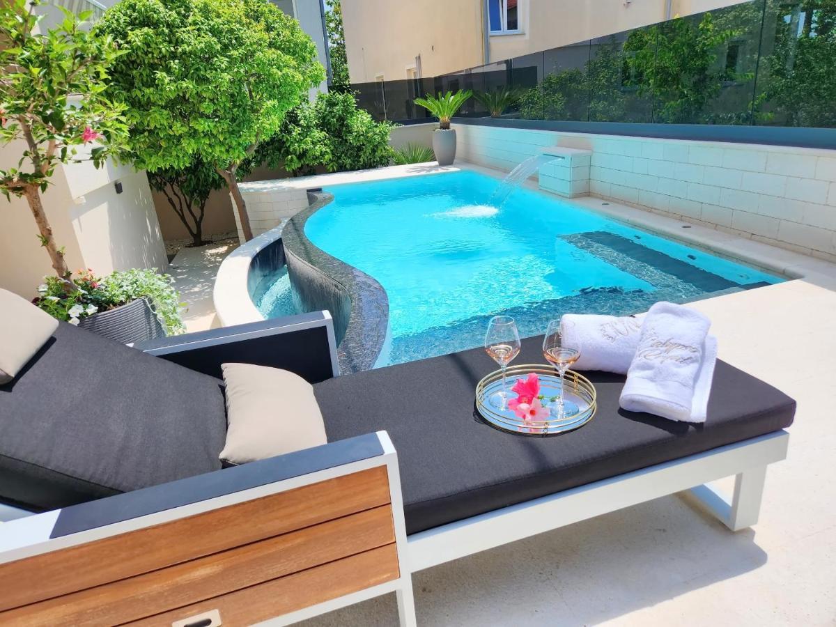 Calypso Royal Apartment زادار المظهر الخارجي الصورة