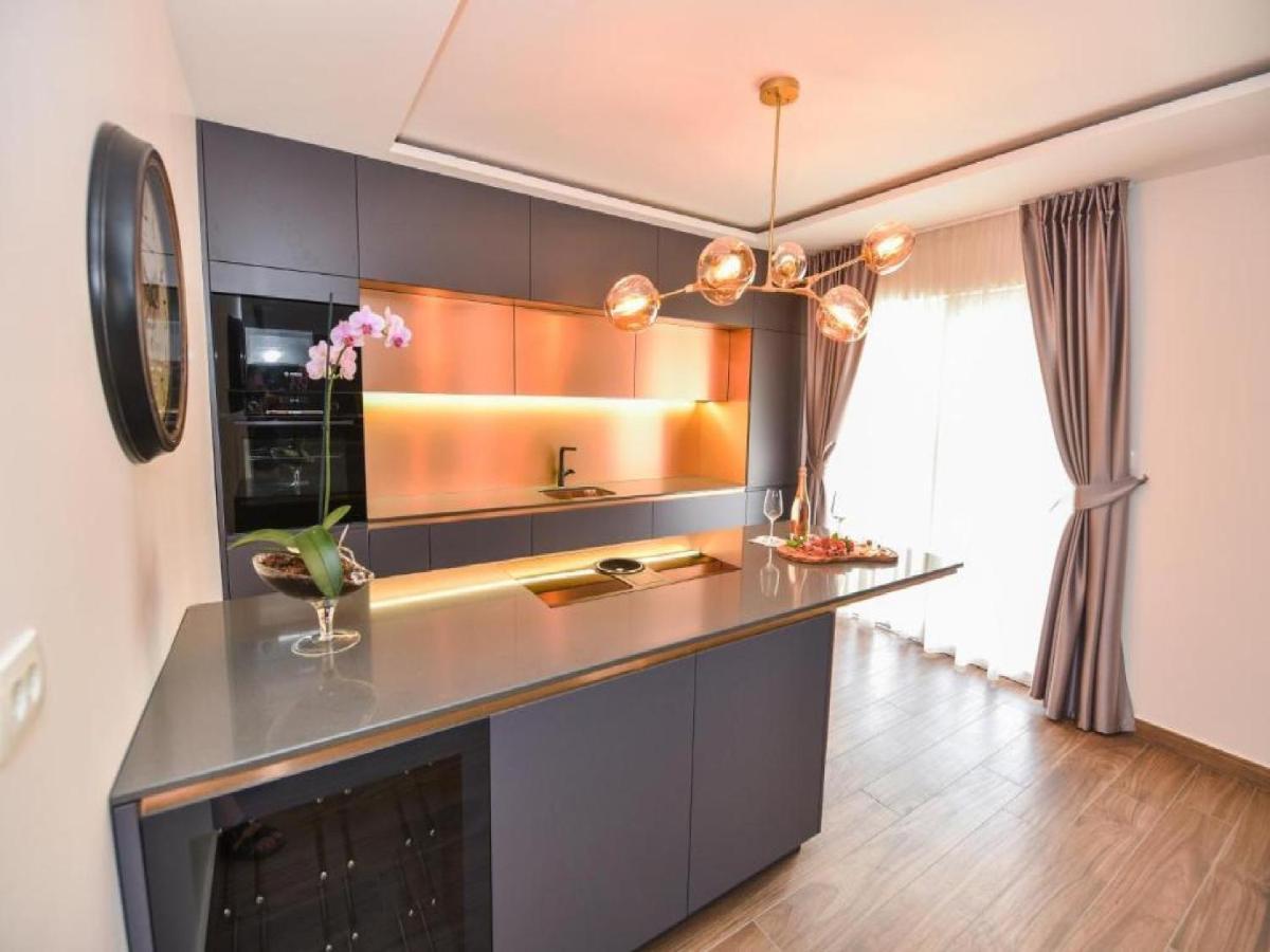 Calypso Royal Apartment زادار المظهر الخارجي الصورة